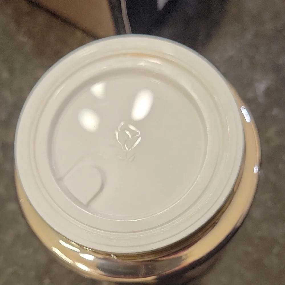 Lancome Absolue Revitalizing Brightening Soft Cream - Gold - Picture 13 of 15